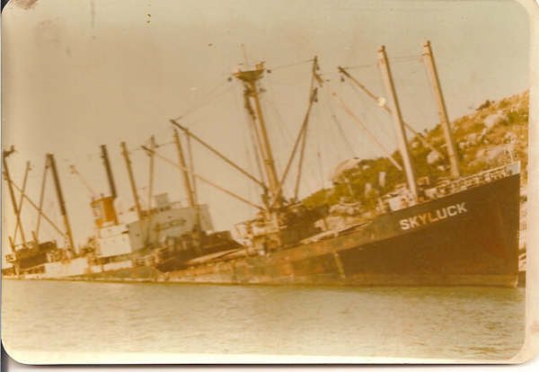 SKYLUCK015.jpg